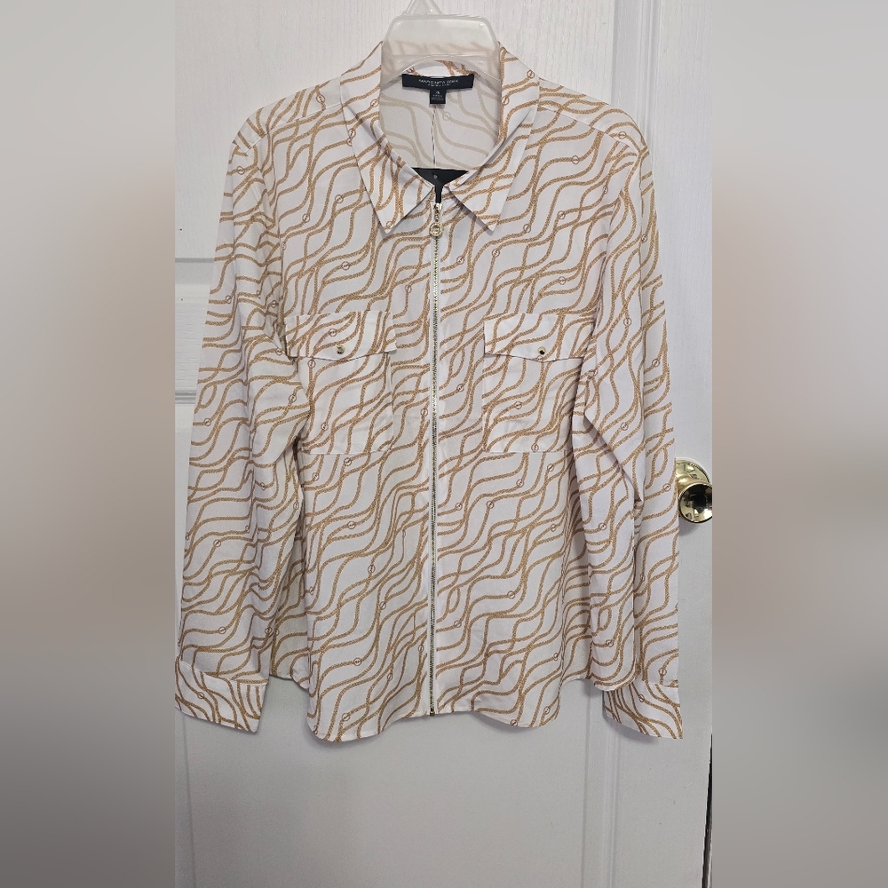 Stylish Beige and White Patterned Zip-Up Shirt